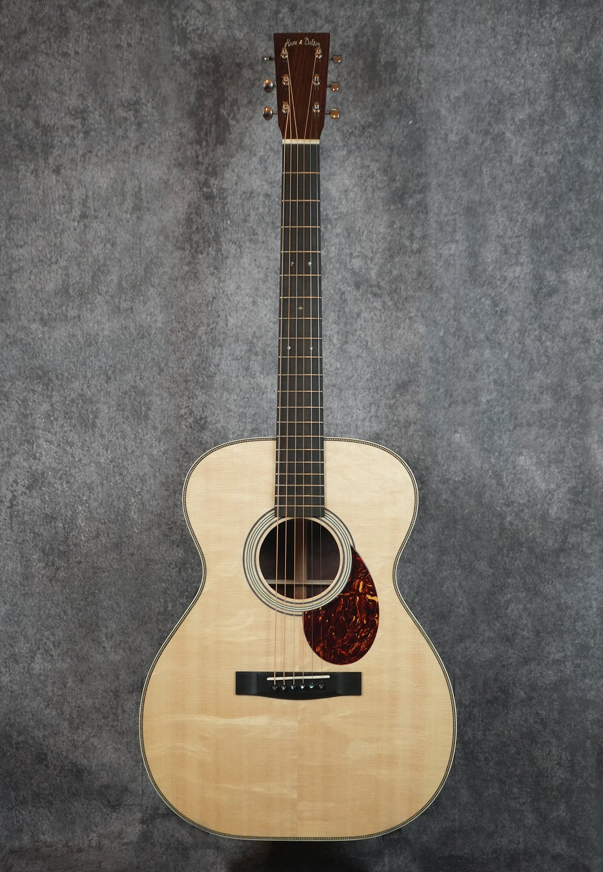 2026 Huss & Dalton TOM-R Custom: Lutz Bear-Claw Spruce, Wildgrain Indian Rosewood